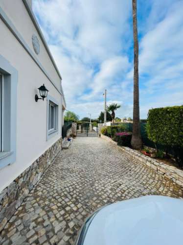 VENDIDA PELA 'TA MAISON DE RÊVE'