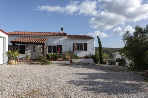 V3 + Chalet com Piscina e Jacuzzi - Vistas Deslumbrantes e Licença AL
