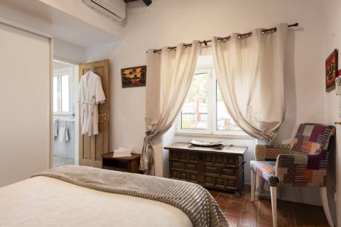 V3 + Chalet com Piscina e Jacuzzi - Vistas Deslumbrantes e Licença AL