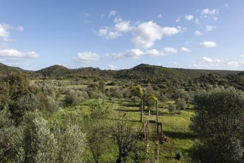 V3 + Chalet com Piscina e Jacuzzi - Vistas Deslumbrantes e Licença AL