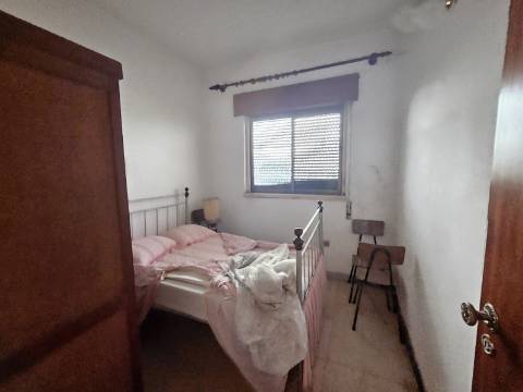 Duas Moradias numa Única Propriedade - Oportunidade Imperdível em Quarteira