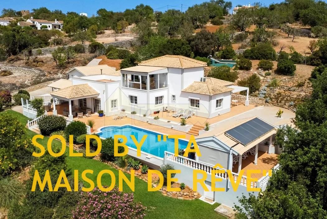 VENDIDA PELA ' TA MAISON DE RÊVE'