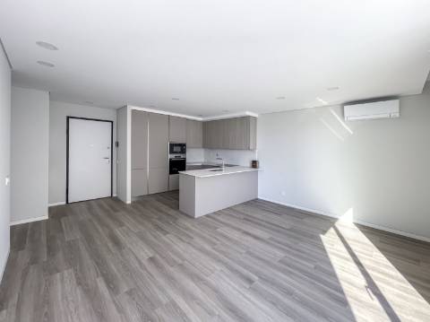 Apartamento T3 Moderno em Almancil com Excelente Localização