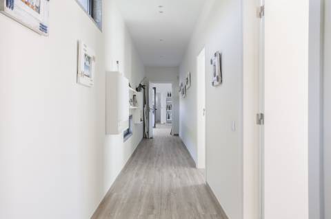 
CPCV ASSINADO

Moradia contemporânea de 3 quartos com piscina aquecida e certificado energético A+