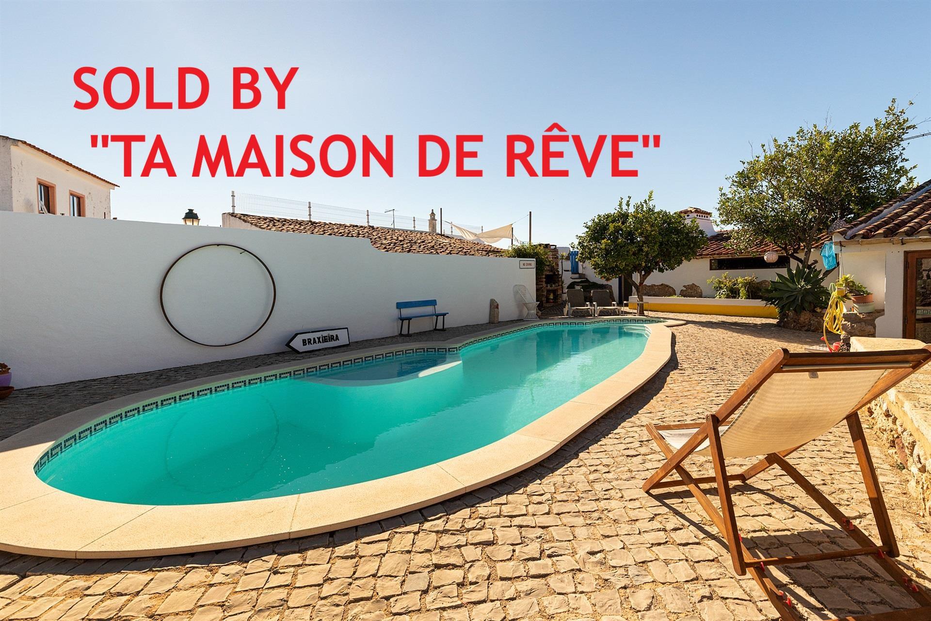 VENDIDA PELA ' TA MAISON DE RÊVE'