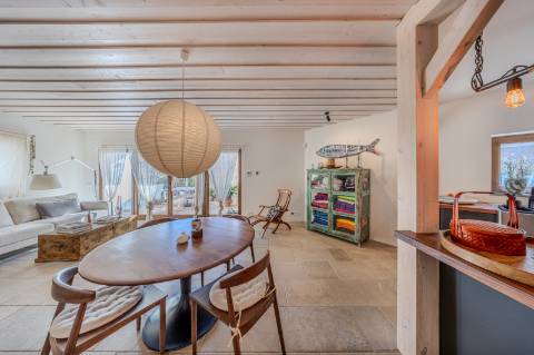 Tavira - Moradia Triplex com Piscina no Coração da Cidade