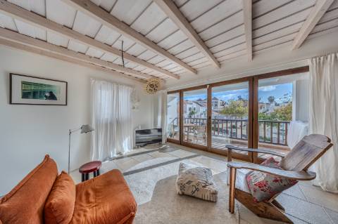 Tavira - Moradia Triplex com Piscina no Coração da Cidade