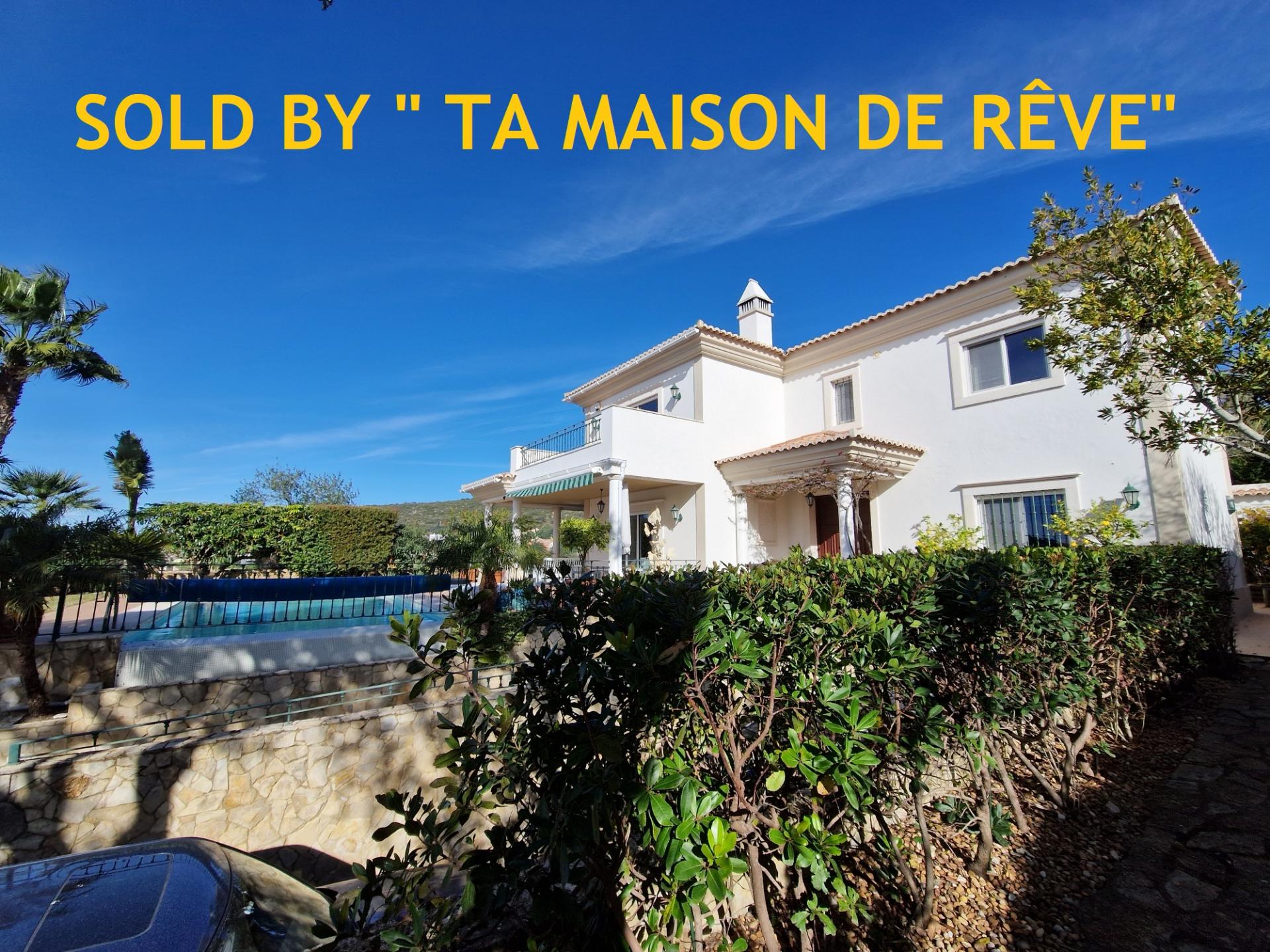 VENDIDA PELA ' TA MAISON DE RÊVE'