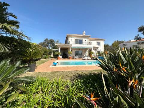 VENDIDA PELA ' TA MAISON DE RÊVE'