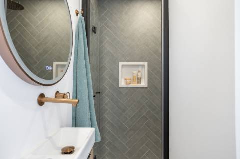 Moradia T5 com Design Moderno e Charme Algarvio no Triângulo Dourado