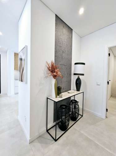 Moradia de excelência nova com piscina privativa