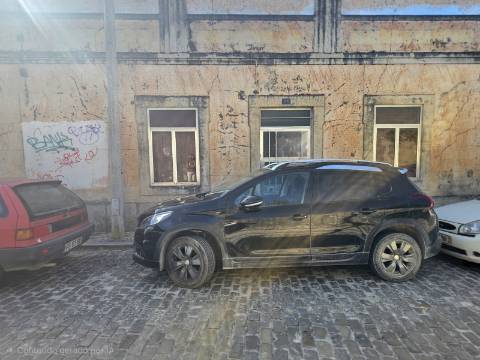 Moradia geminada no Centro de Loulé