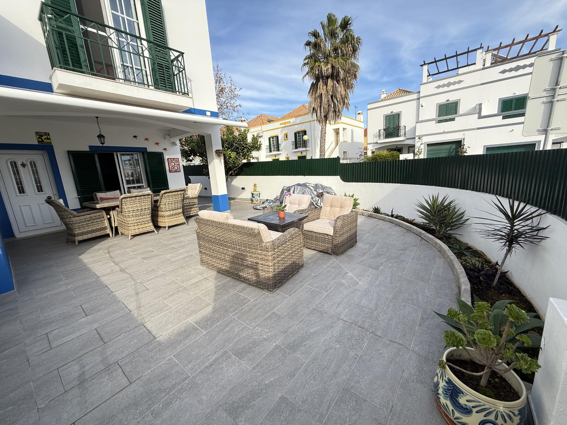 VENDIDA PELA 'TA MAISON DE RÊVE'