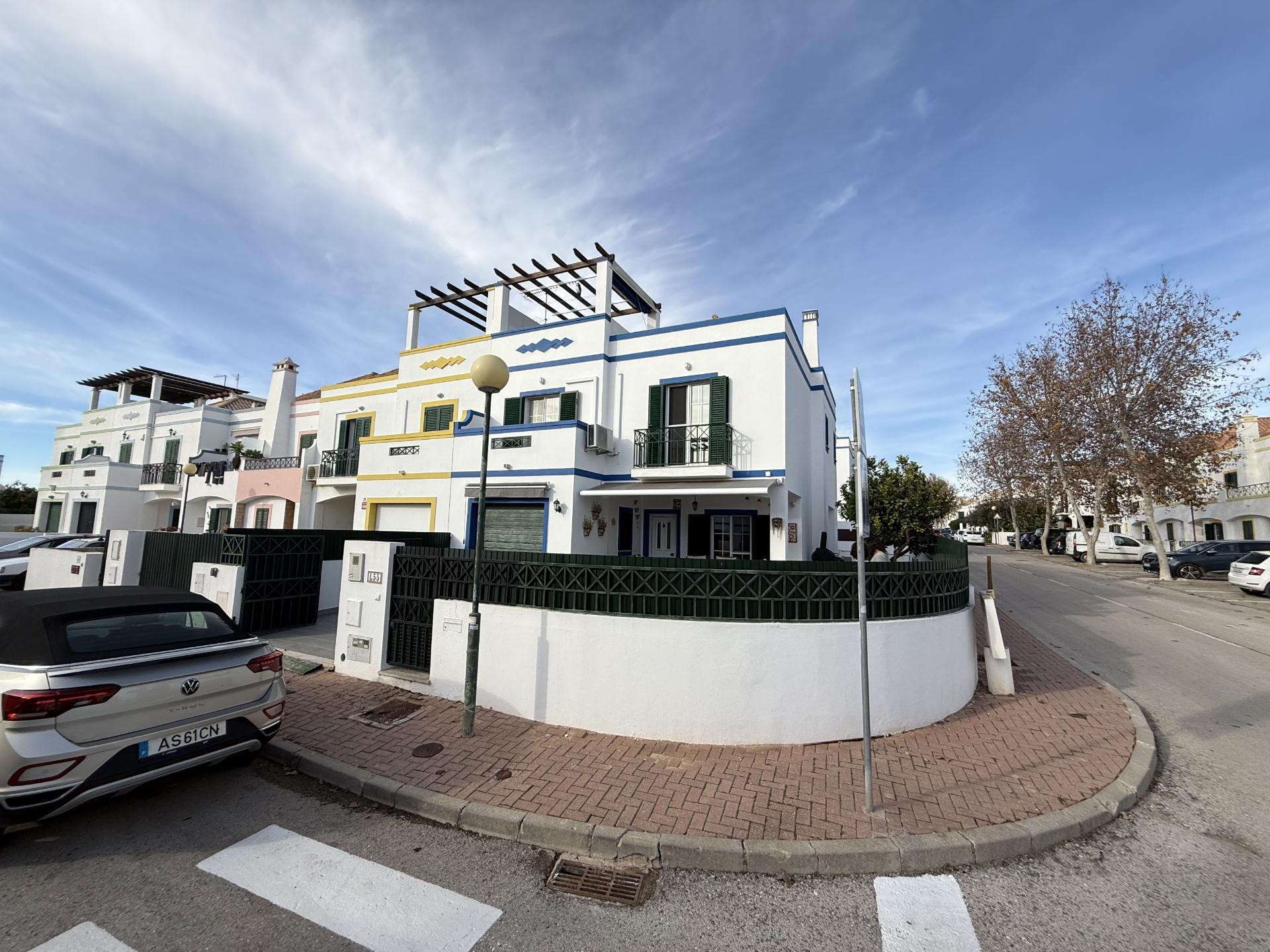 VENDIDA PELA 'TA MAISON DE RÊVE'