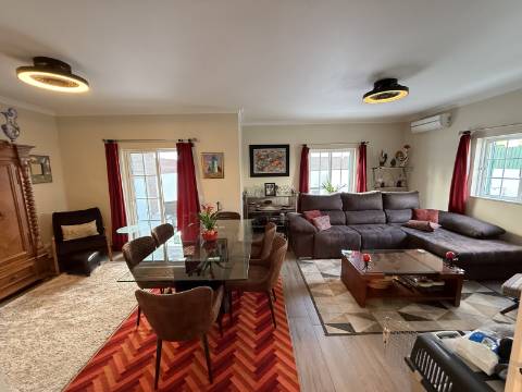 VENDIDA PELA 'TA MAISON DE RÊVE'