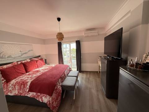 VENDIDA PELA 'TA MAISON DE RÊVE'