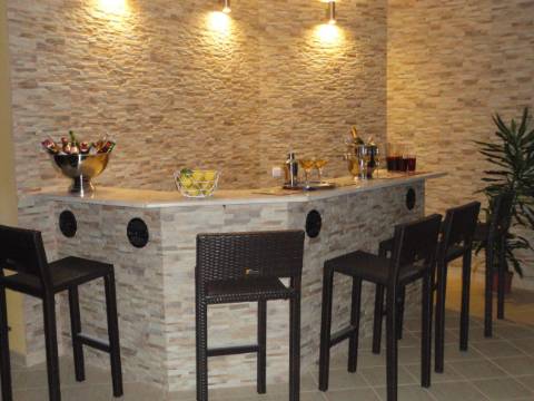 Vivenda com uma elegância intemporal com 6+2 Quartos