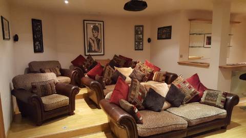 Vivenda com uma elegância intemporal com 6+2 Quartos