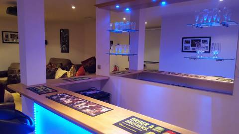 Vivenda com uma elegância intemporal com 6+2 Quartos