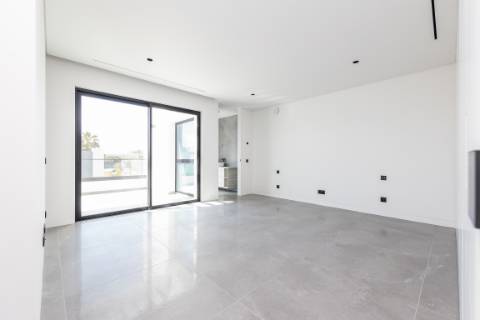 Moradia contemporânea de 5 quartos com vista golf