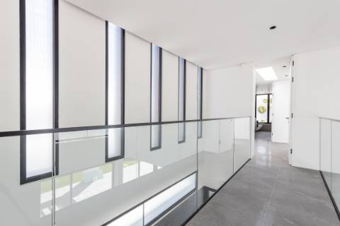 Moradia contemporânea de 5 quartos com vista golf