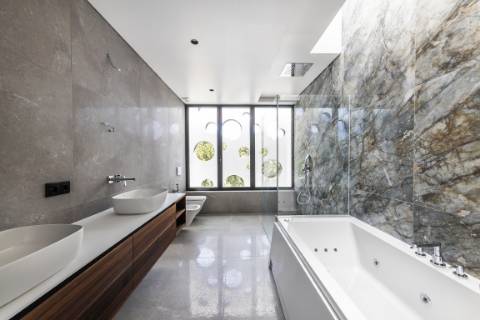 Moradia contemporânea de 5 quartos com vista golf