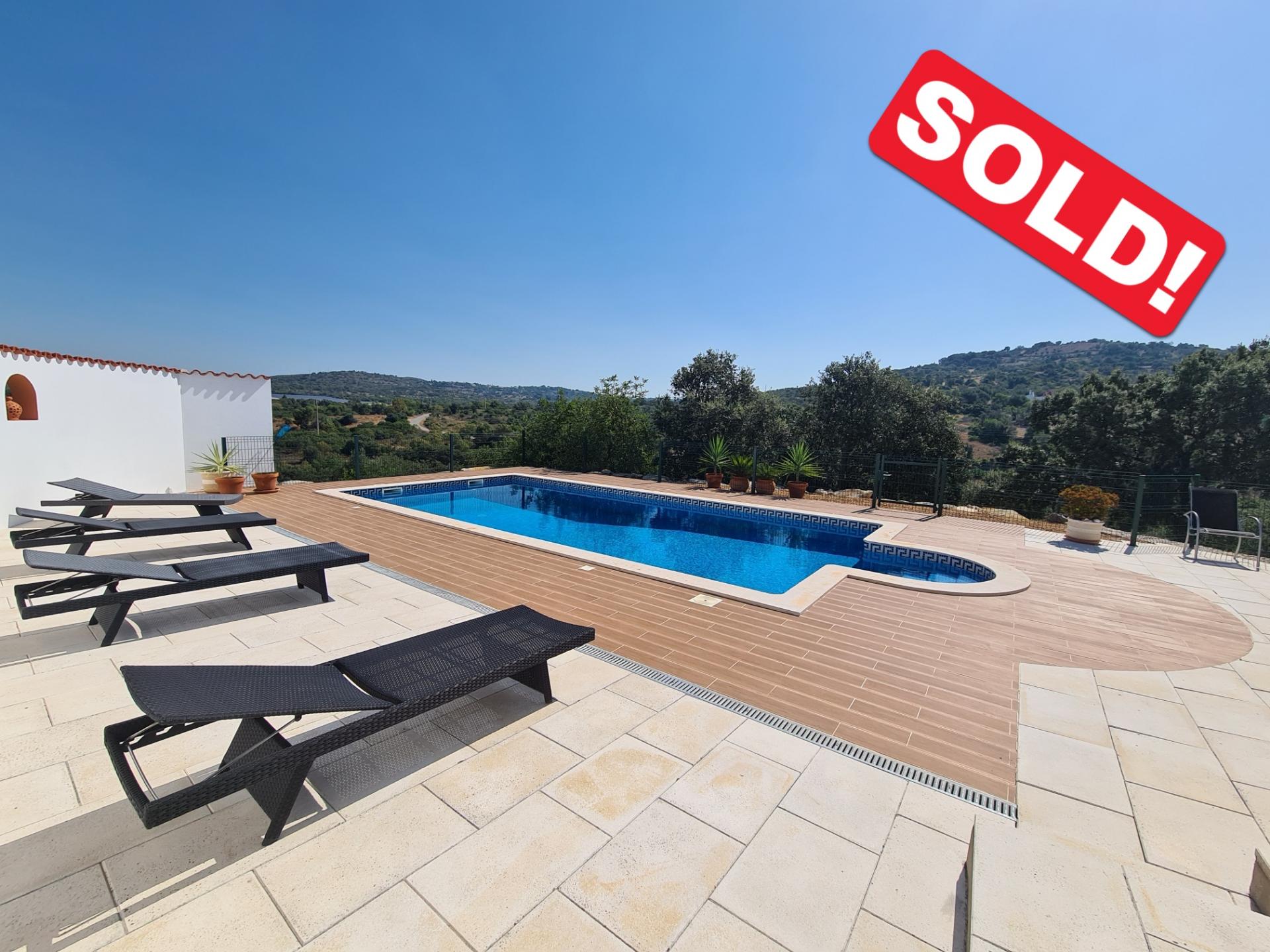 Vendida pela ' Ta Maison de Rêve'