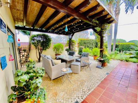 VENDIDA PELA 'TA MAISON DE RÊVE'