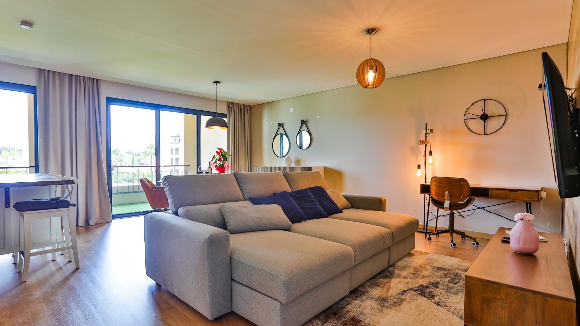 Apartamento T2 com piscina e garagem- em Vilamoura