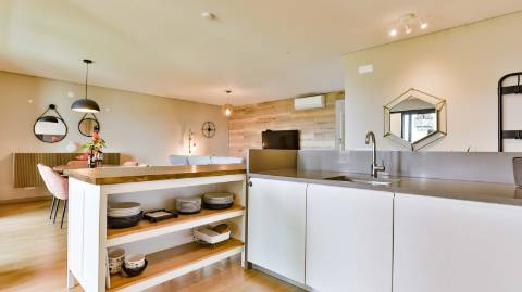 Apartamento T2 com piscina e garagem- em Vilamoura