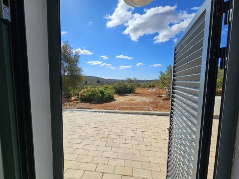 Moradia Térrea V2 com vista mar em construção.