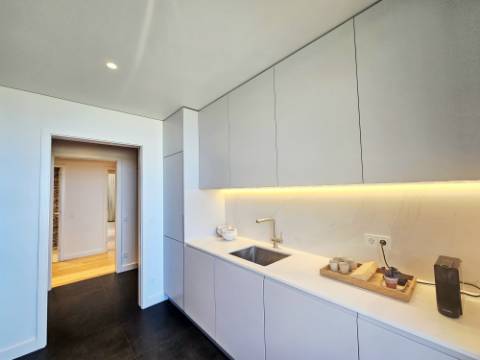 Apartamento excecional com vista mar