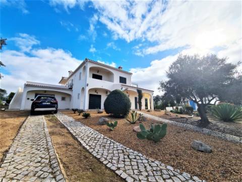 VENDIDA PELA ' TA MAISON DE RÊVE'