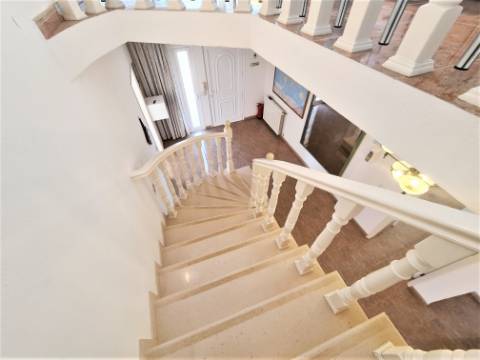 VENDIDA PELA ' TA MAISON DE RÊVE'