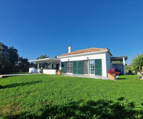 VENDIDA PELA 'TA MAISON DE RÊVE'