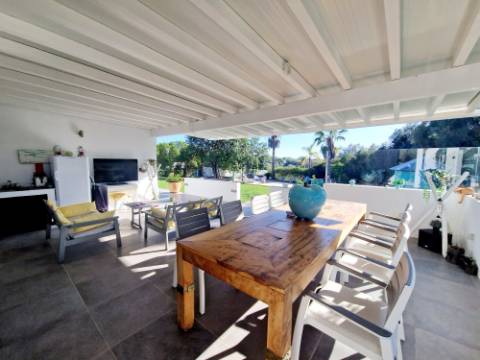 VENDIDA PELA 'TA MAISON DE RÊVE'