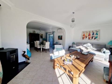 VENDIDA PELA 'TA MAISON DE RÊVE'