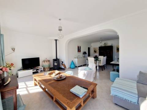 VENDIDA PELA 'TA MAISON DE RÊVE'