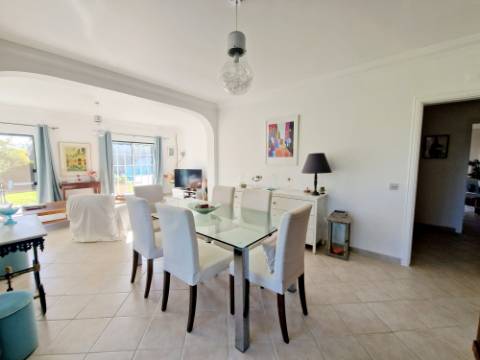 VENDIDA PELA 'TA MAISON DE RÊVE'