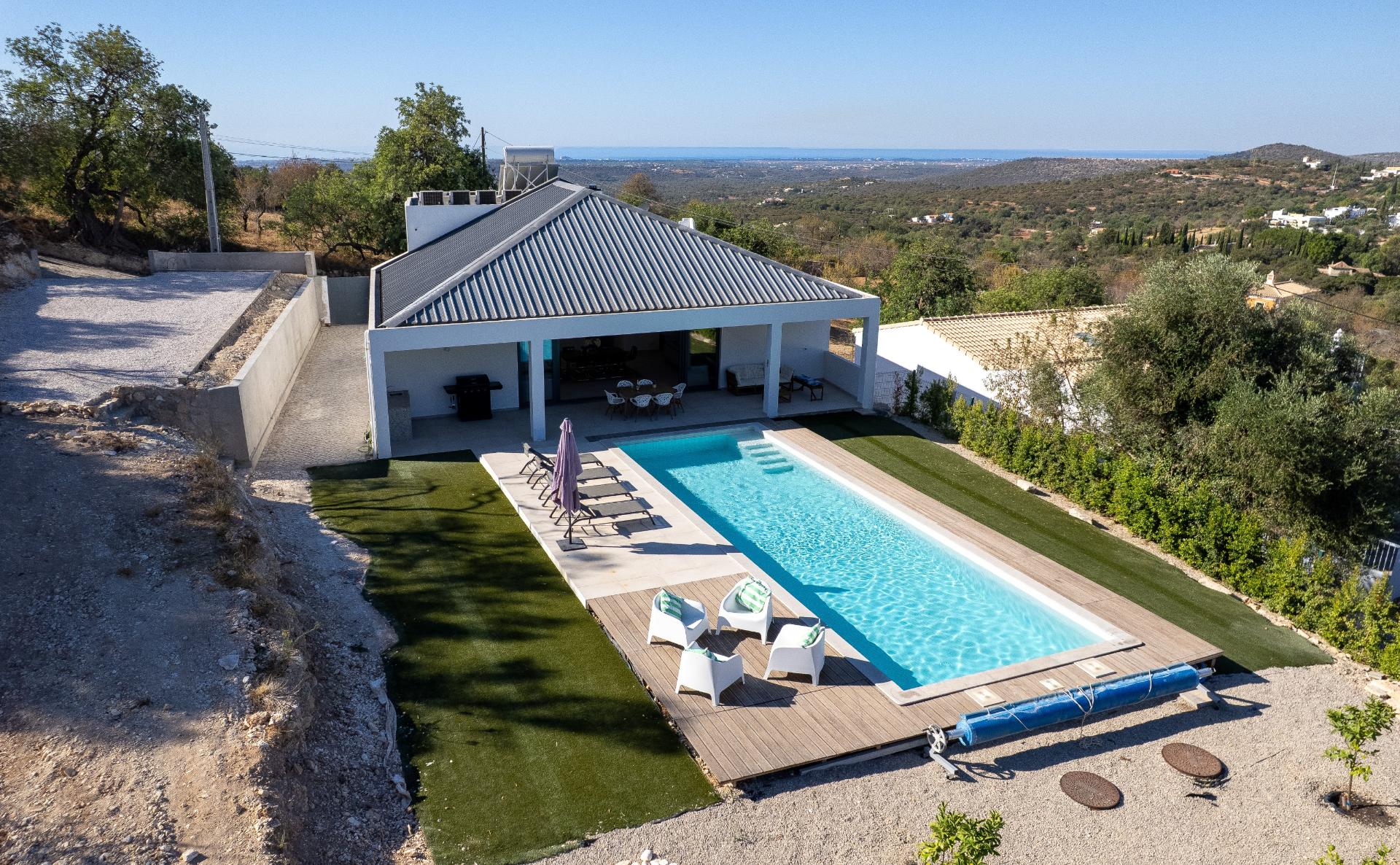 Magnifica propriedade de 4 quartos com vista mar.