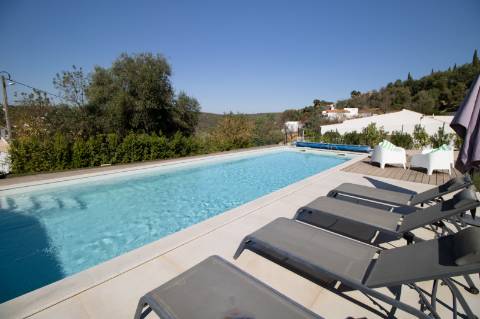 Magnifica propriedade de 4 quartos com vista mar.