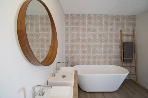 Magnifica propriedade de 4 quartos com vista mar.