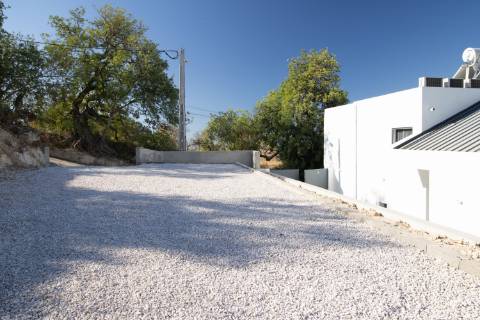 Magnifica propriedade de 4 quartos com vista mar.