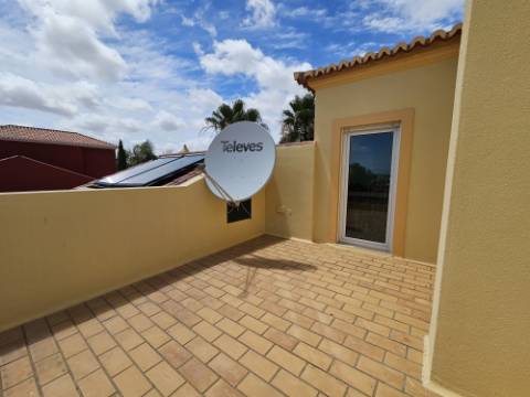 VENDIDO PELA ' TA MAISON DE RÊVE'
