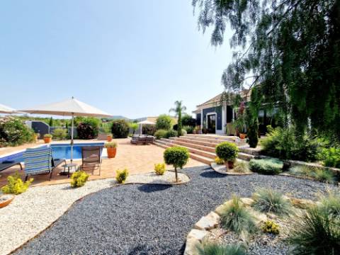 VENDIDA PELA ' TA MAISON DE RÊVE'