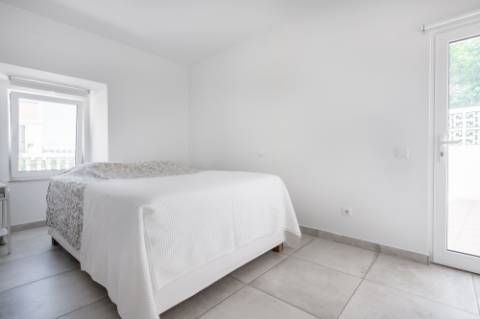 Moradia restaurada com vista para as muralhas do Castelo de Loulé