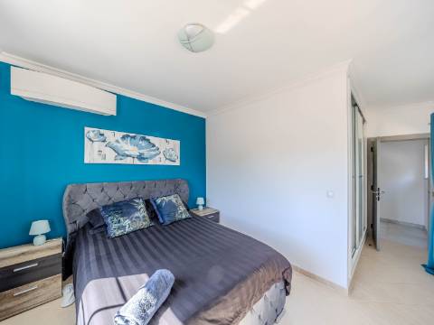 Boliqueime - Moradia Isolada T5 com vista MAR