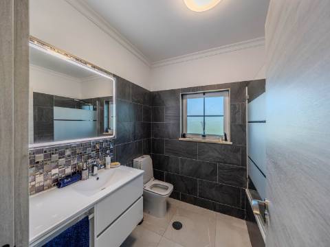 Boliqueime - Moradia Isolada T5 com vista MAR