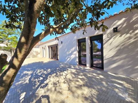 VENDIDA PELA 'TA MAISON DE RÊVE'