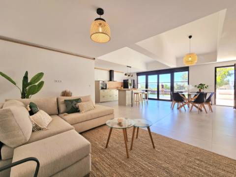 VENDIDA PELA 'TA MAISON DE RÊVE'